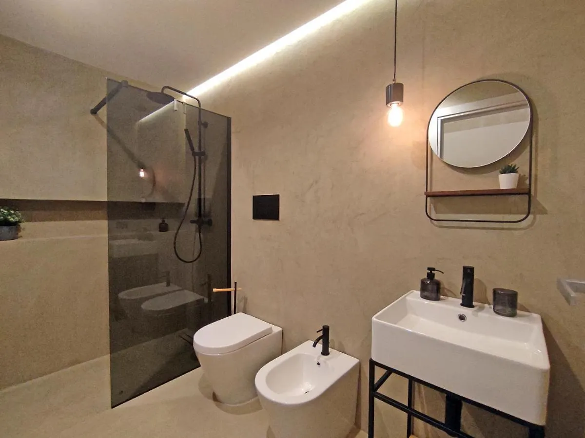 Bassi77 - Rooms & Apartments Trapani Italy