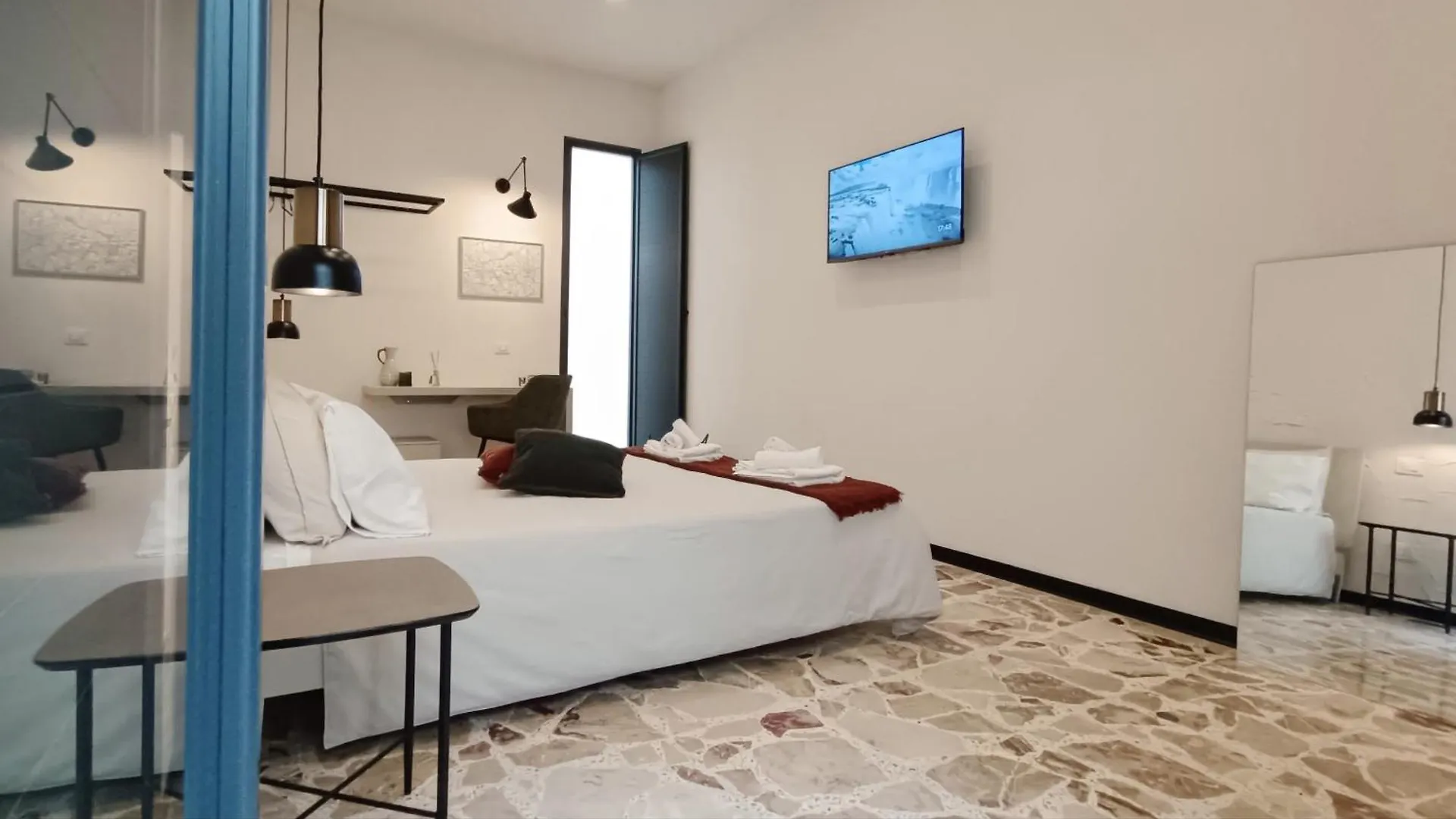 Bassi77 - Rooms & Apartments Trapani 0*,  Italy