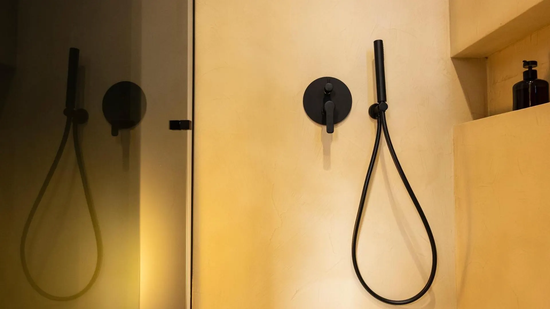 Bassi77 - Rooms & Apartments Trapani Italien