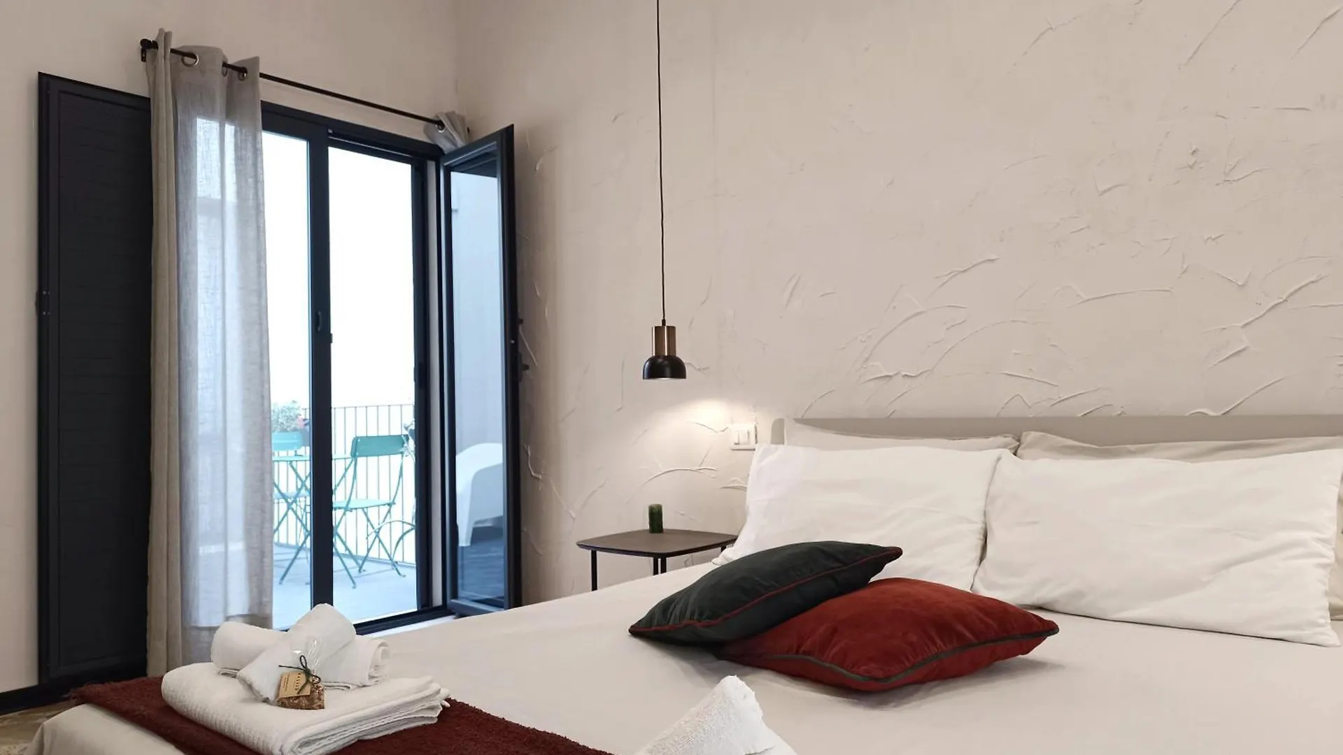 Bassi77 - Rooms & Apartments 트라파니